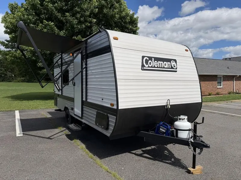 2023 Meadowbrook 22FB Travel Trailer